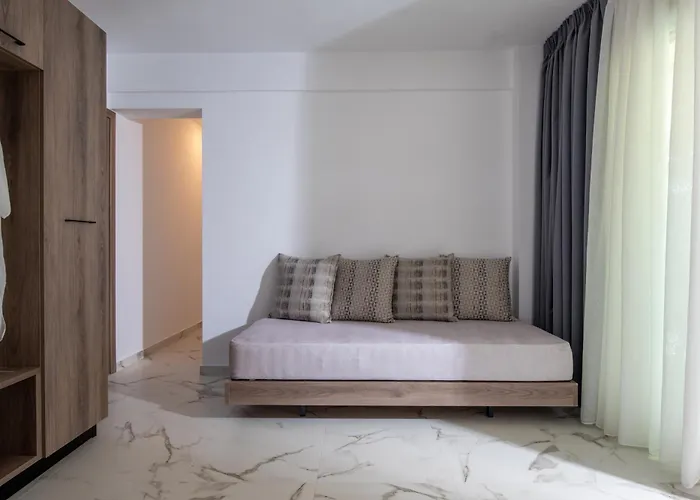 Jolandas Apartman Toróni