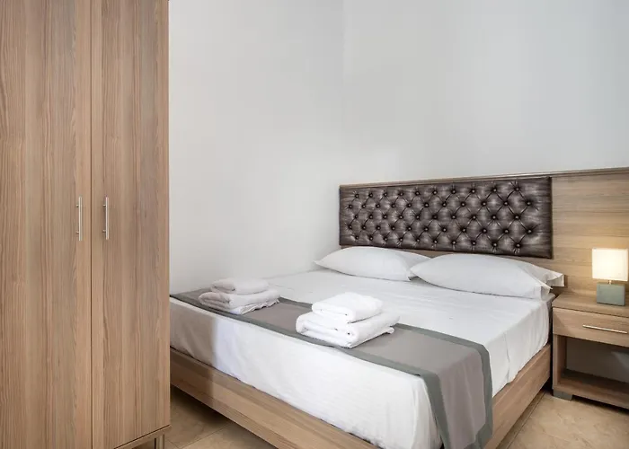 Jolandas Apartman Toróni