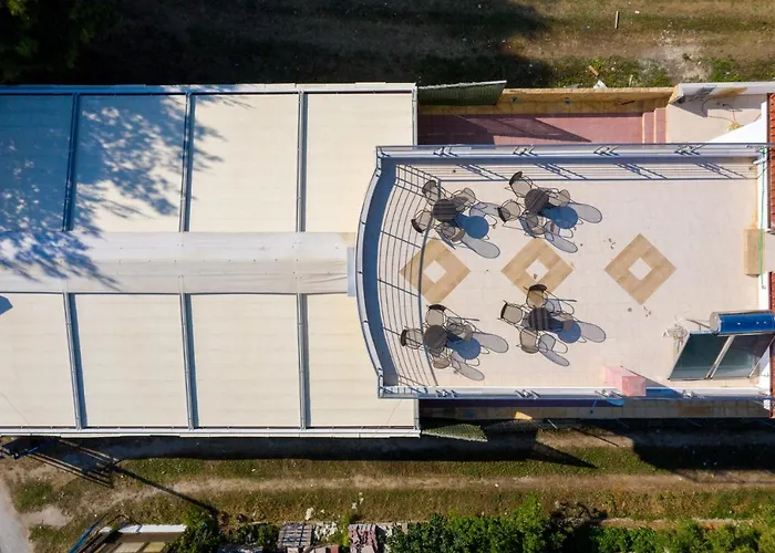 Jolandas * Торони