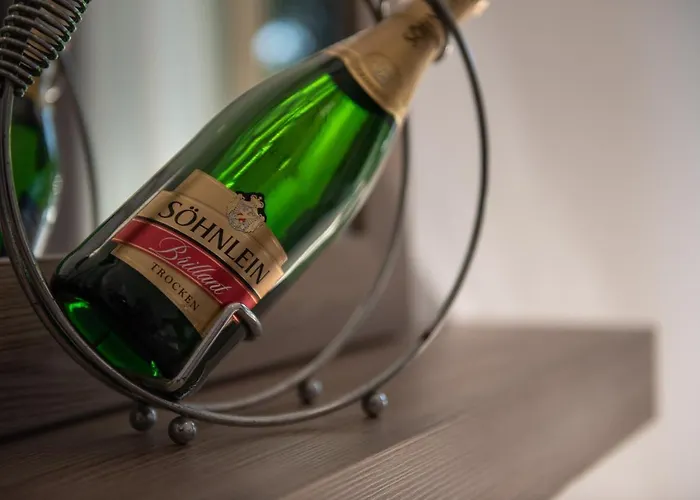 Jolandas Торони